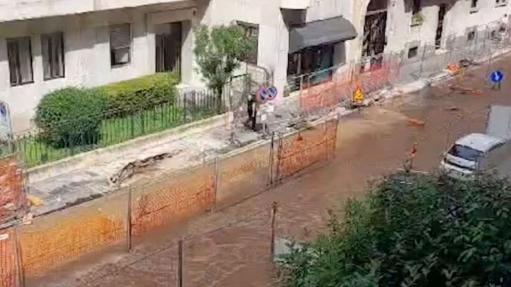 via fontana milan flooded families water