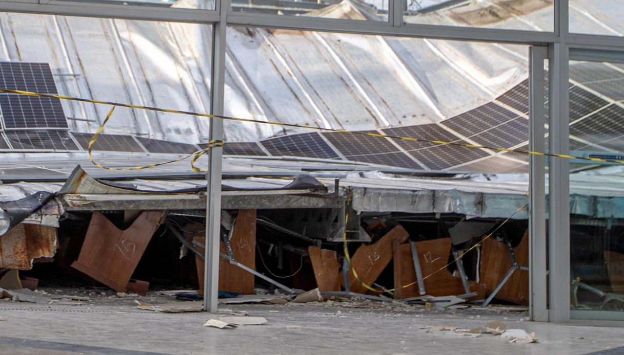 Crolla il tetto di un santuario a Recife, in Brasile