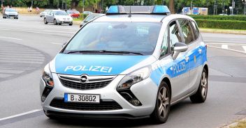 germania-passanti-coltelli-polizia