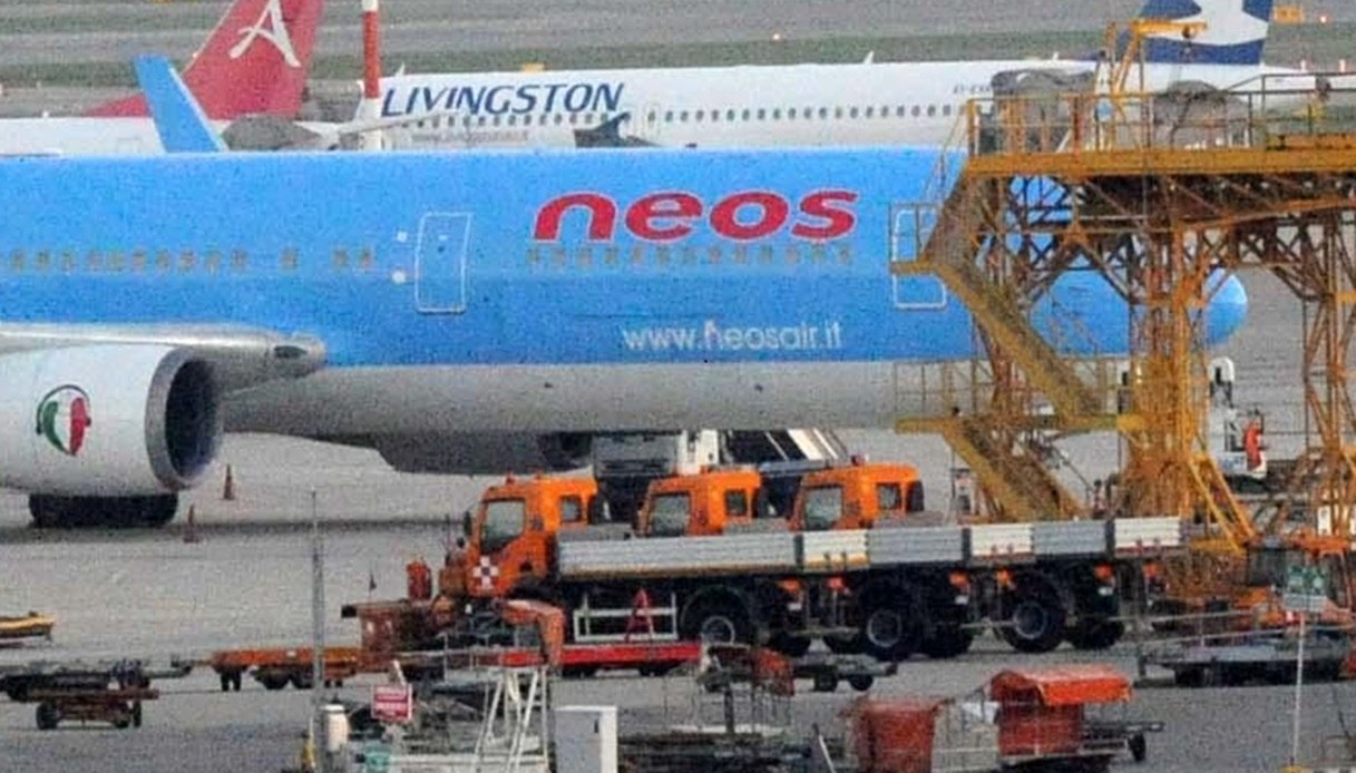 Aereo Neos