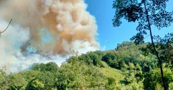 incendio-camaiore-versilia-colline-case