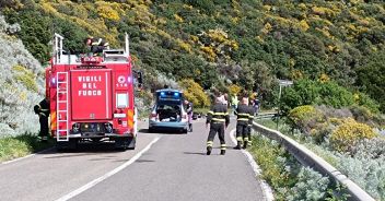 incidente-campolattaro-benevento-auto-contro-muro-morto