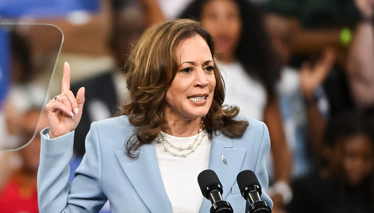 Kamala Harris palco