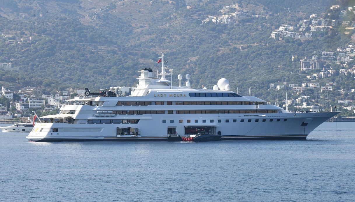 Yacht Steve Jobs Golfo Napoli