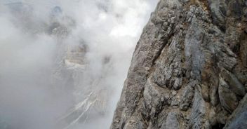 base-jumper-belluno-tuta-alare-morto