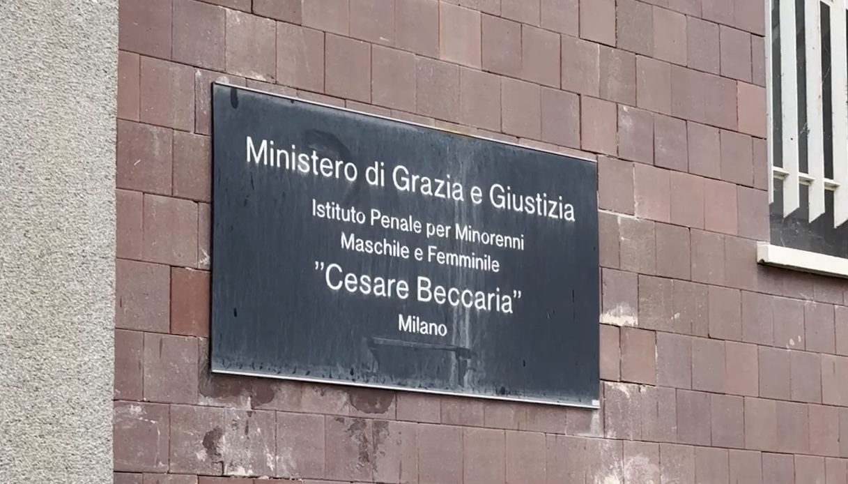 beccaria fratelli evasi proteste