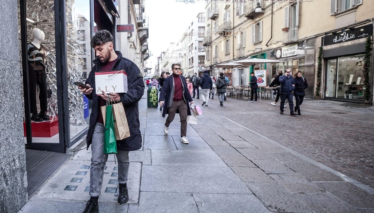 bonus stipendi dicembre natale governo meloni