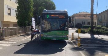 bus montesilvano morto caduta pescara