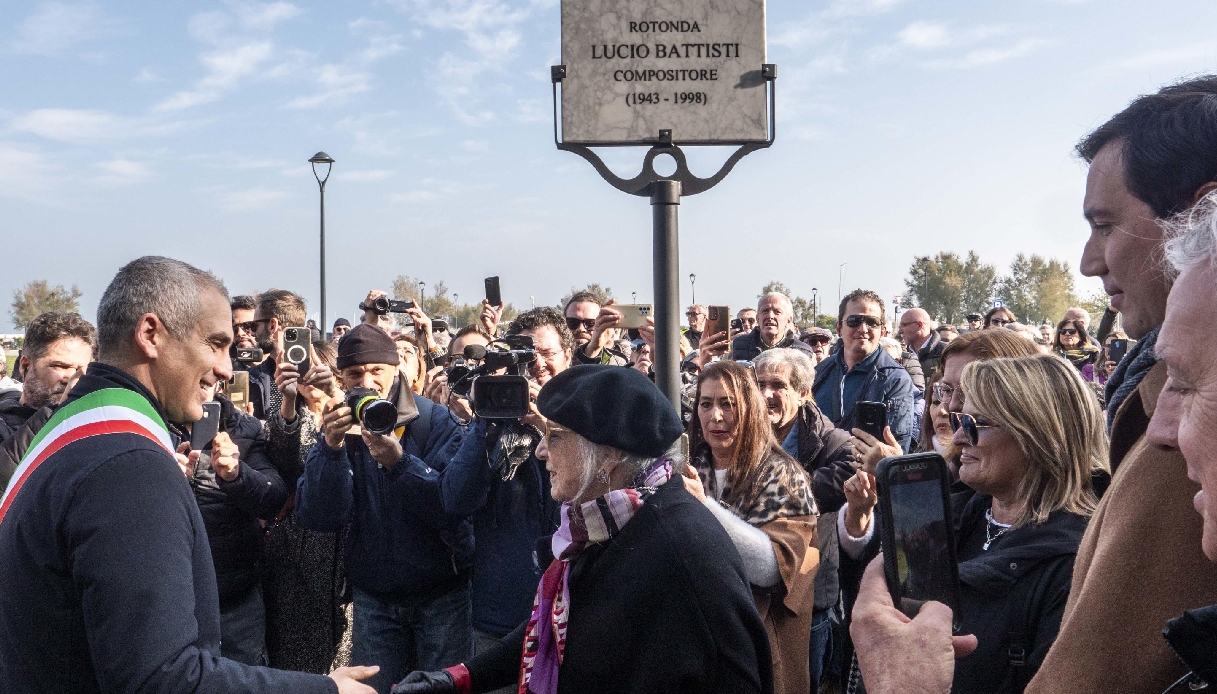 Vedova di Lucio Battisti Grazia Letizia Veronese assolta per calunnia contro la vicina, quali erano le accuse