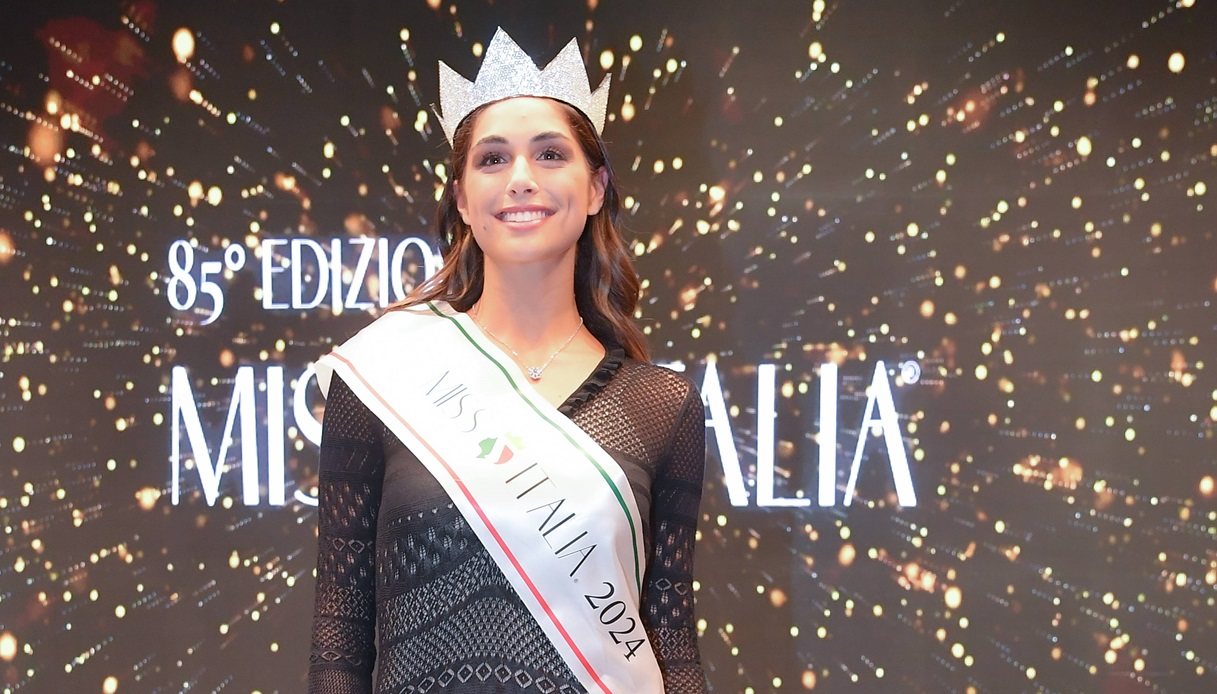 https://wips.plug.it/cips/notizie.virgilio.it/cms/2024/09/ofelia-passaponti-miss-italia-2024.jpg