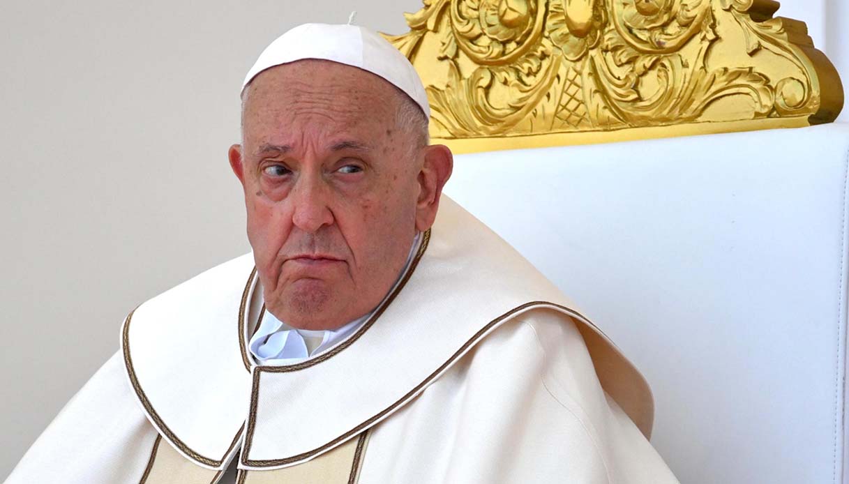 https://wips.plug.it/cips/notizie.virgilio.it/cms/2024/09/papa-francesco-influenza.jpg