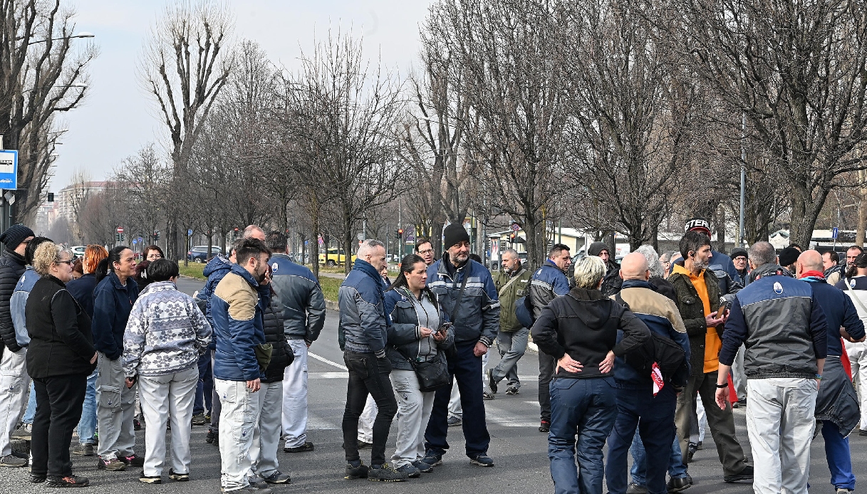 Stellantis e la mail delle Maserati a prezzo speciale per gli operai in cassa integrazione: è polemica