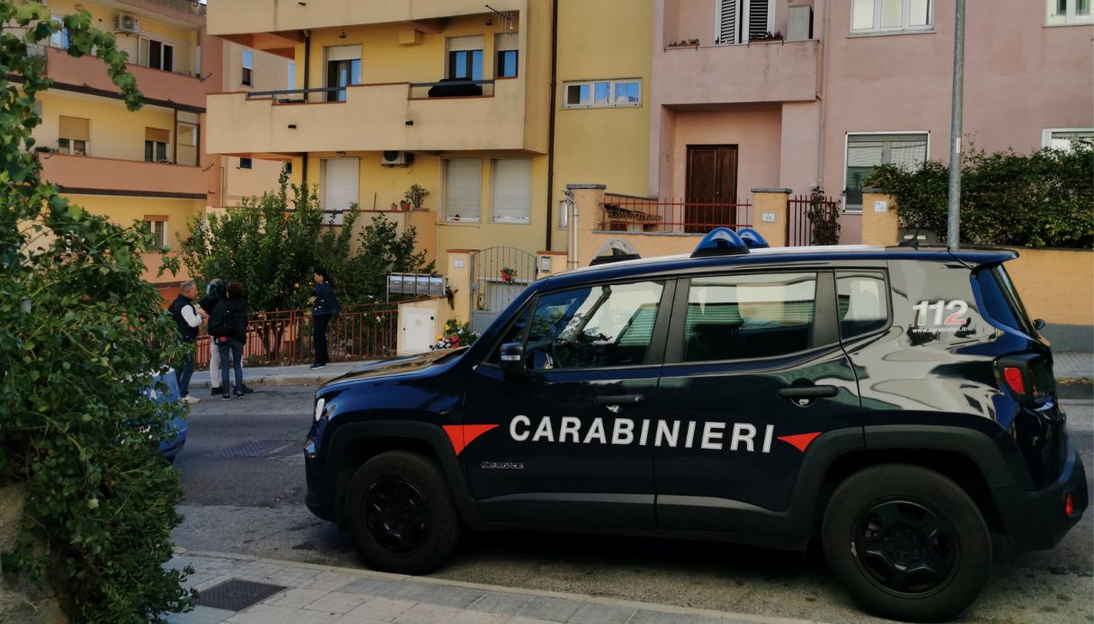 Strage di Nuoro, l’assassino si è accanito sulla moglie: cosa è trapelato dalle prime autopsie