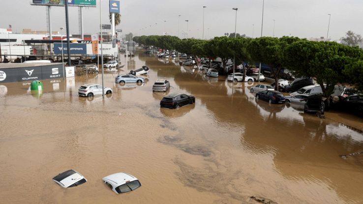 Alluvione Valencia,  i soccorritori spagnoli cercano i dispersi