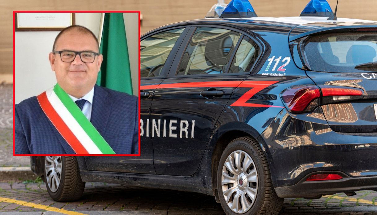 https://wips.plug.it/cips/notizie.virgilio.it/cms/2024/10/arresti-poggiomarino-sindaco-falasca.jpg