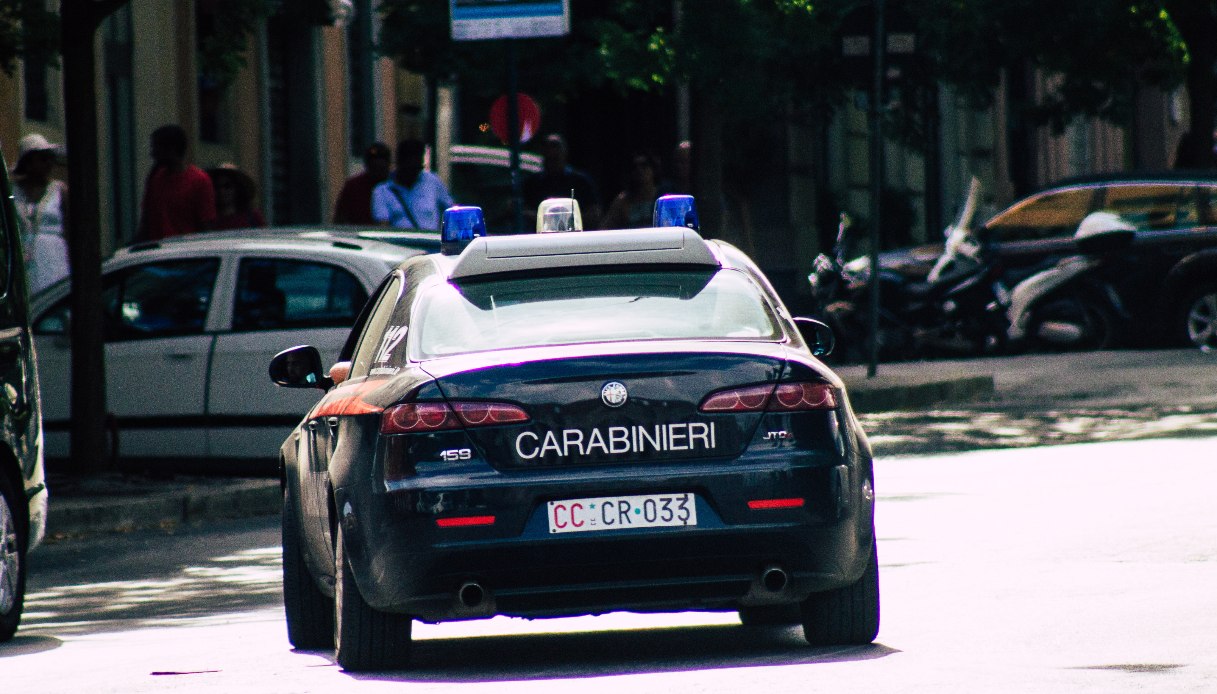 Scoperto il cadavere di un uomo nella cantina condominiale a Senago, era in avanzato stato di decomposizione