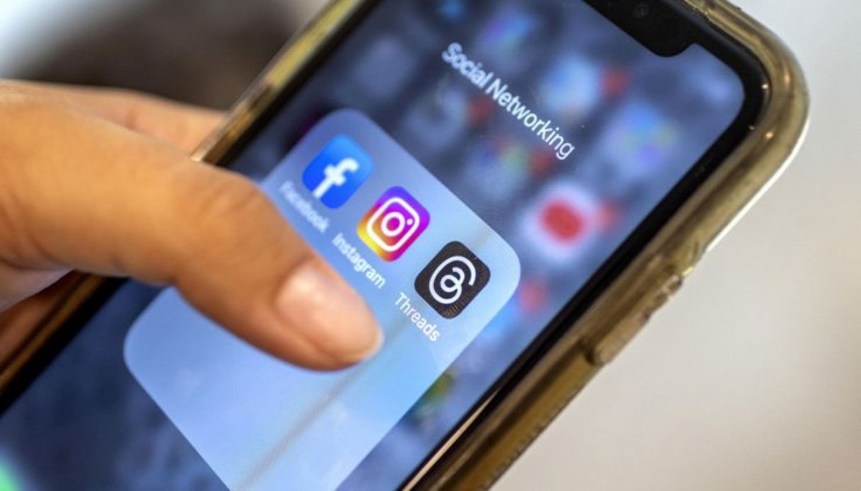 Instagram e Facebook down lunedì 14 ottobre 2024, problemi all'applicazione e migliaia di segnalazioni