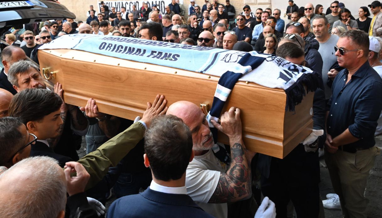 funerali Adamo Dionisi attore Suburra