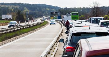 incidente-roma-fiumicino-auto-ribaltate-feriti