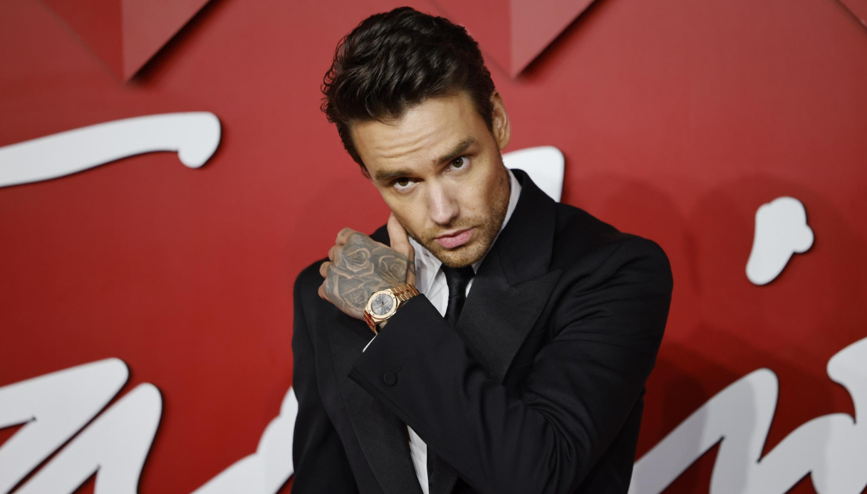 Interrogatori per la morte di Liam Payne tra dipendenti dell'hotel ed escort, si cerca ancora il pusher