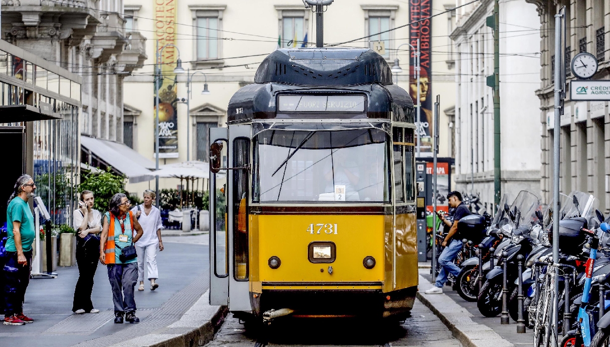 Sciopero dei trasporti venerdì 18 ottobre, bus e metro a rischio: orari e città coinvolte, la mappa dei disagi