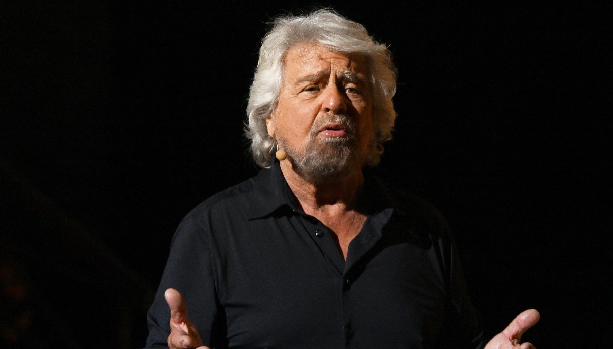 https://wips.plug.it/cips/notizie.virgilio.it/cms/2024/11/beppe-grillo-m5s.jpg