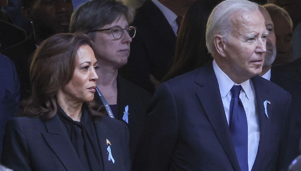 https://wips.plug.it/cips/notizie.virgilio.it/cms/2024/11/biden-staff-kamala-harris.jpg