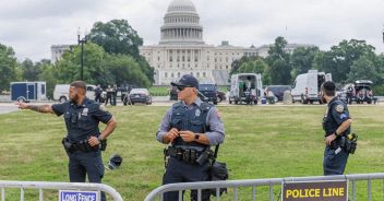 capitol-hill-uomo-armato-elezioni