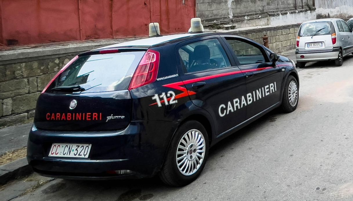 https://wips.plug.it/cips/notizie.virgilio.it/cms/2024/11/carabinieri-ansa-2.jpg