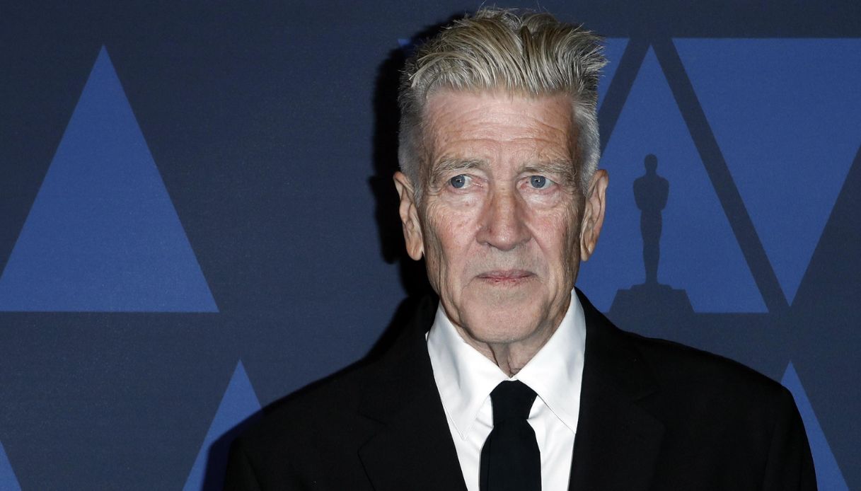 https://wips.plug.it/cips/notizie.virgilio.it/cms/2024/11/david-lynch-enfisema.jpg