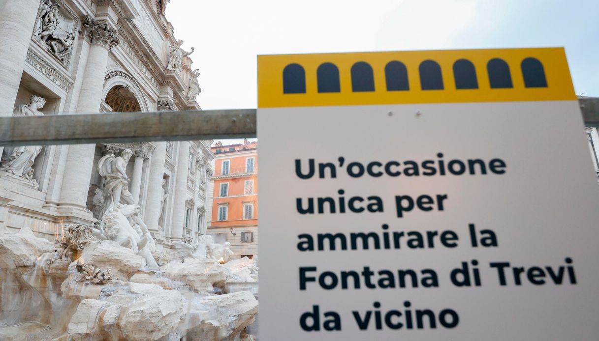 Fontana di Trevi piscina