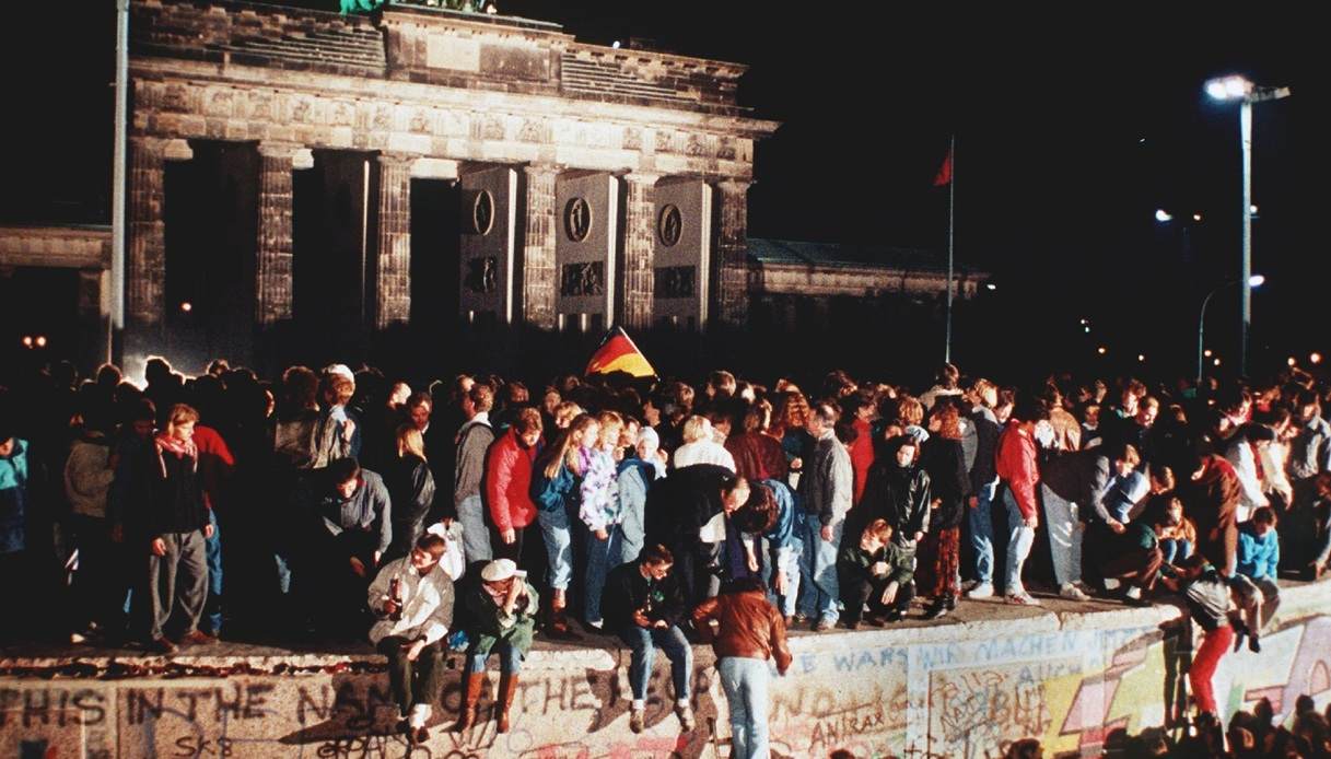 Muro di Berlino crollo