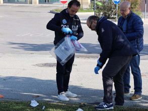 Omicidio a Foligno, Salvatore Postiglione accoltellato e trovato agonizzante in auto: le foto del parcheggio