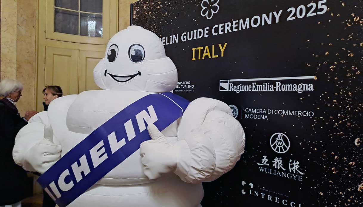 Stelle Michelin 2025, la nuova guida dei ristoranti italiani: premiati anche quelli di chef Cannavacciuolo