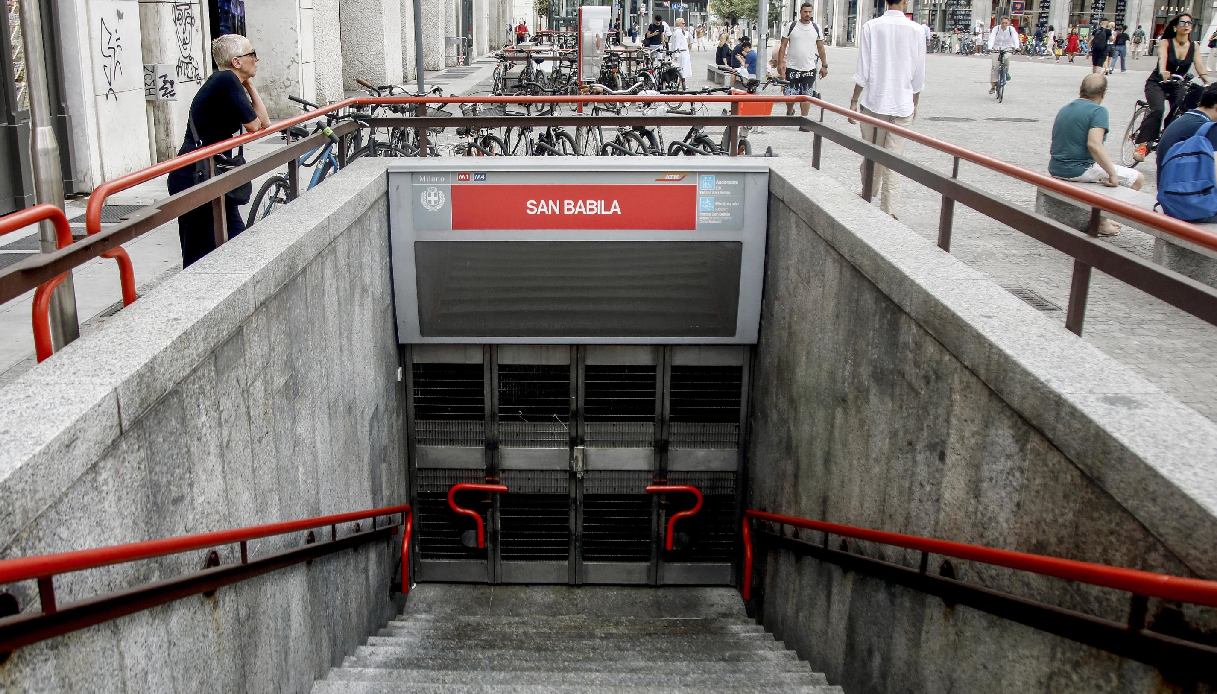 Fermata metro San Babila, Milano