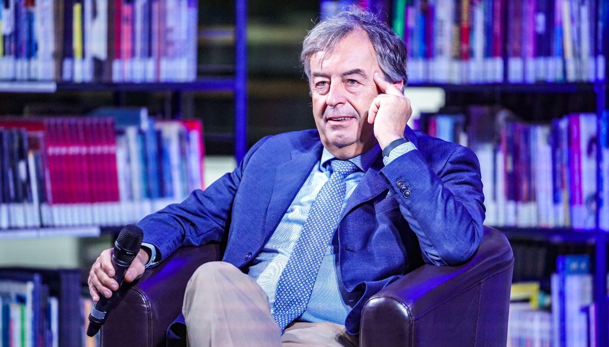 https://wips.plug.it/cips/notizie.virgilio.it/cms/2024/12/burioni-lisei-no-vax-multe.jpg