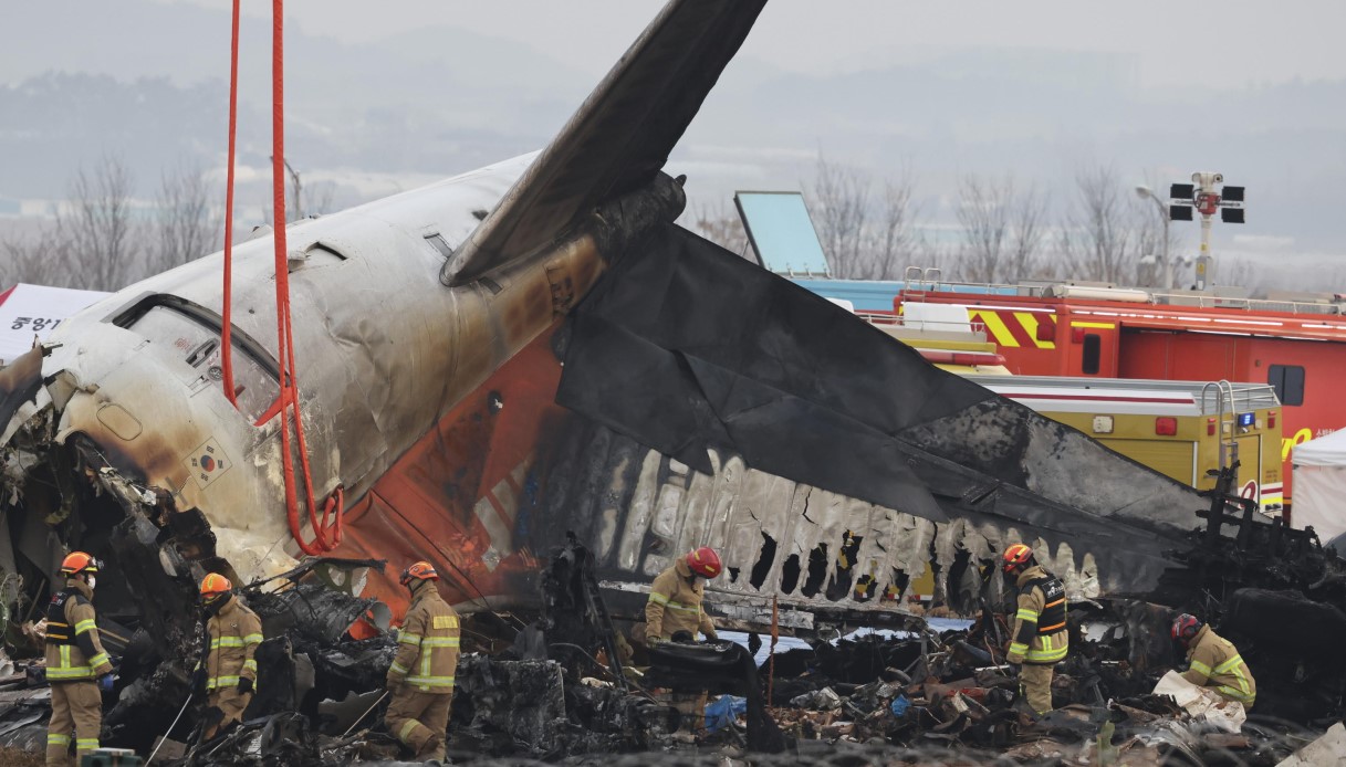 Corea del Sud blocca tutti i Boeing 737-800 dopo l'incidente aereo con ...