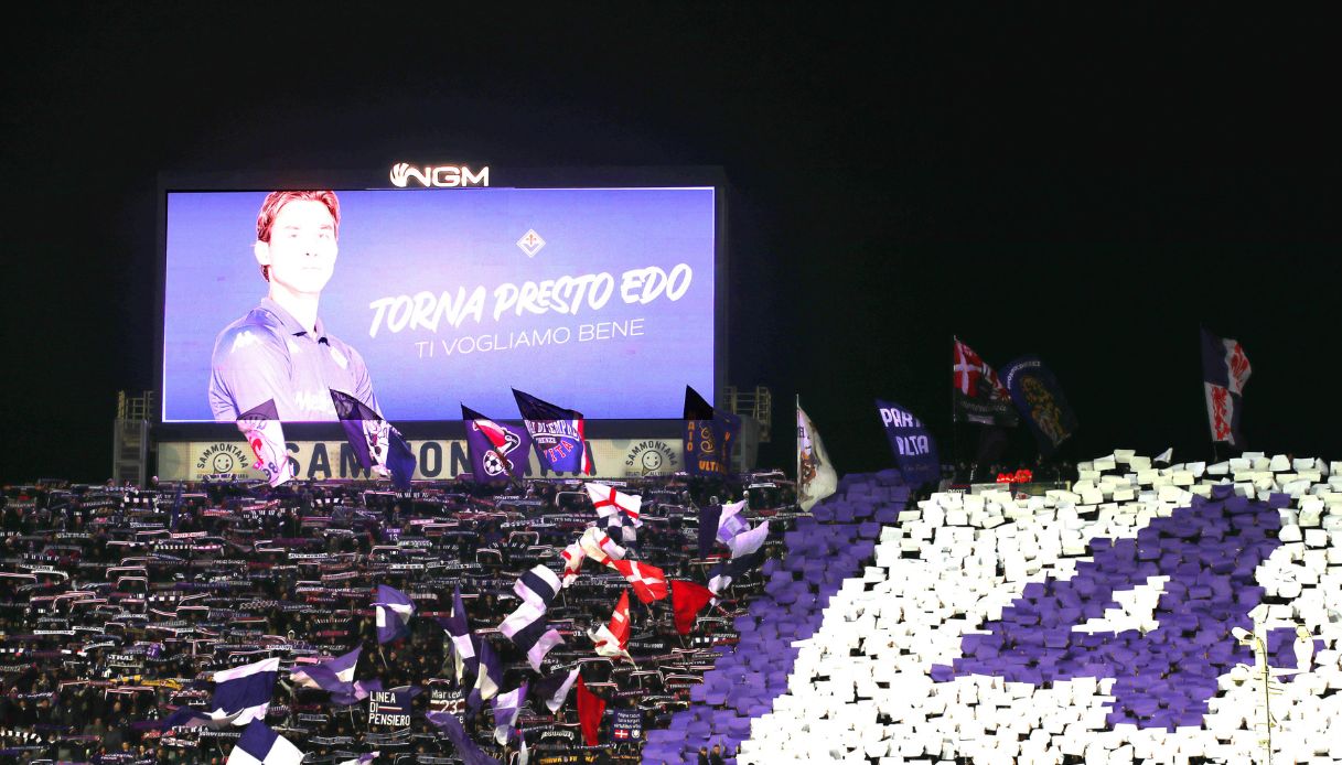 Edoardo Bove celebrato dai tifosi della Fiorentina