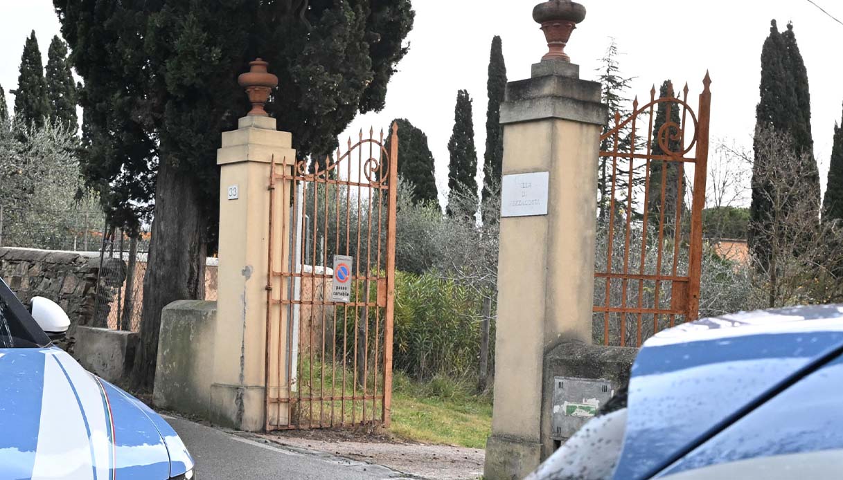 Bimbo e genitori morti a Firenze, forse intossicati dal monossido di carbonio: ricoverata l