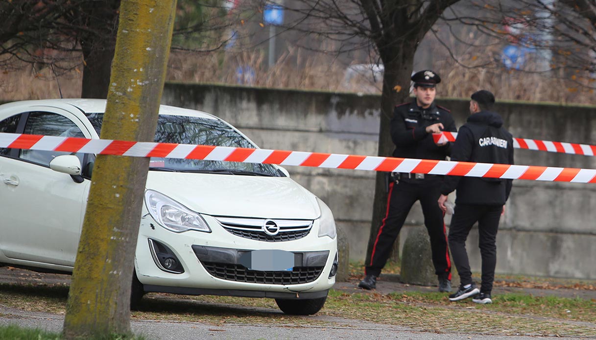 A Giussano ragazza accoltellata al centro commerciale, fermato Said Cherrah: "Avevano una relazione tossica"