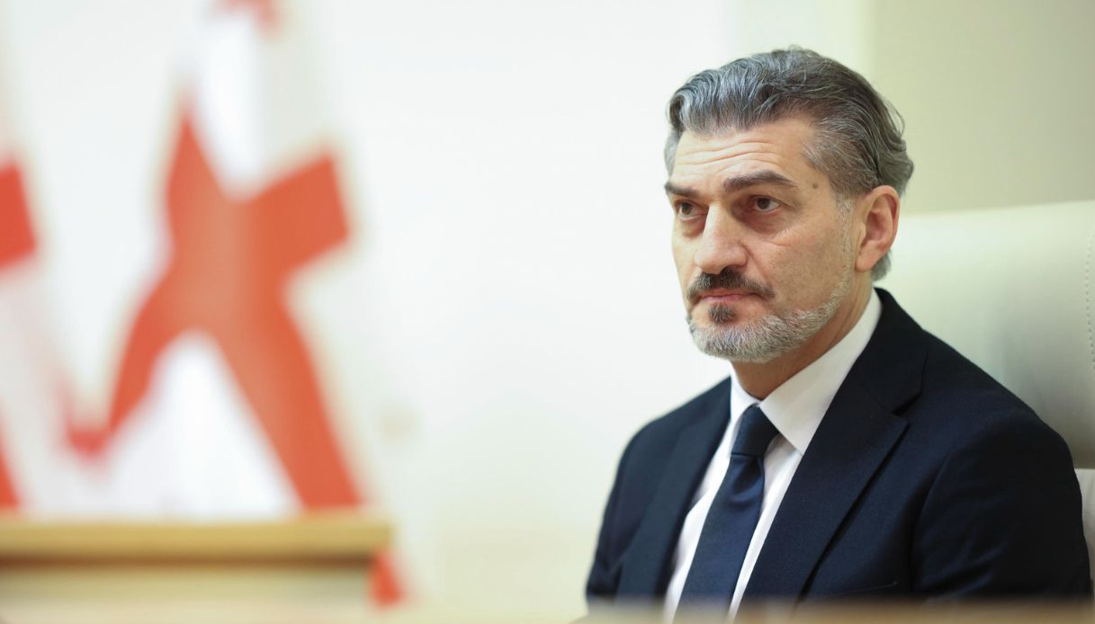 L’ex calciatore Mikheil Kavelashvili diventa presidente della