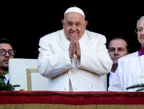 La benedizione Urbi et Orbi di Papa Francesco per Ucraina, Gaza e Siria: il messaggio per il Giubileo 2025