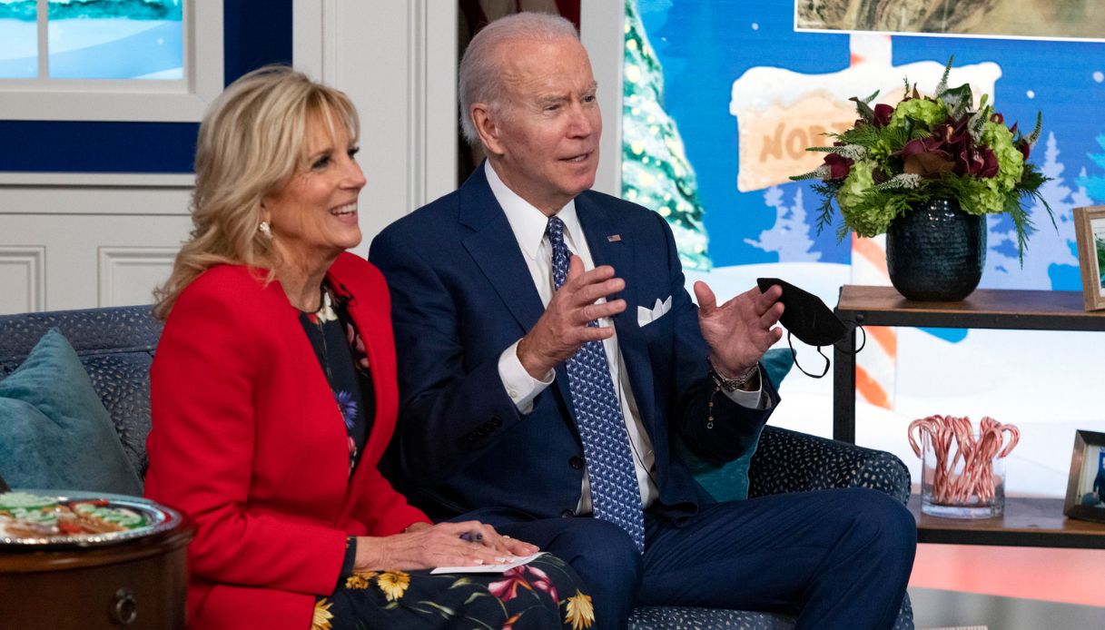 santa tracker biden