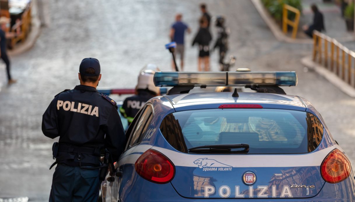 A Reggio Calabria minorenne violentata in gruppo e filmata per quasi due anni, arrestati tre minori