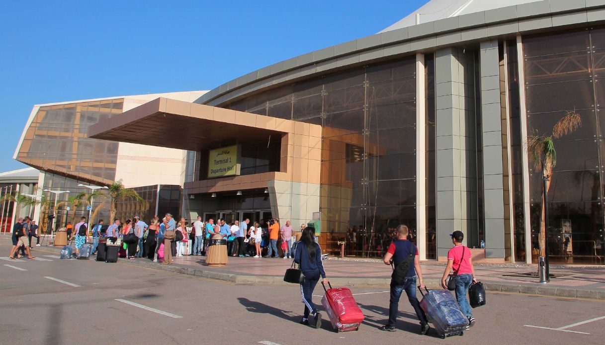 aereo incendio roma sharm el sheikh