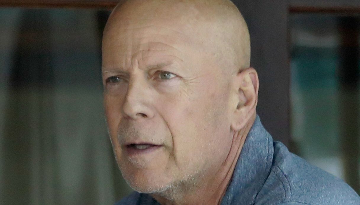 https://wips.plug.it/cips/notizie.virgilio.it/cms/2025/01/bruce-willis-video-incendi-los-angeles.jpg