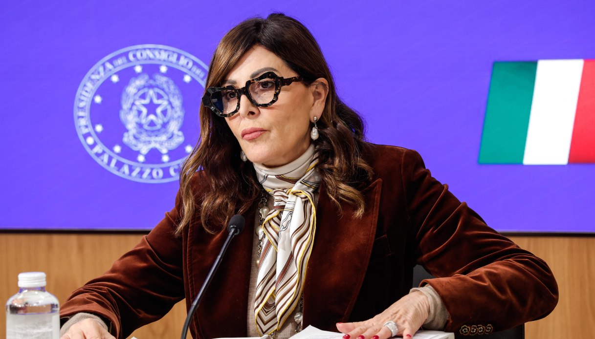 https://wips.plug.it/cips/notizie.virgilio.it/cms/2025/01/daniela-santanche-dimissioni-cassazione.jpg