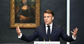 la gioconda louvre macron