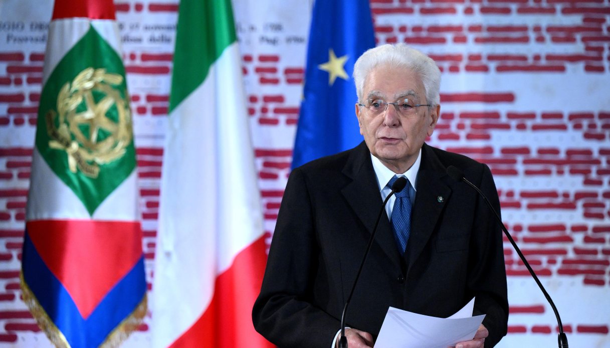 https://wips.plug.it/cips/notizie.virgilio.it/cms/2025/01/mattarella-segre-hater.jpg