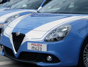 Ruba un'auto nel centro di Catania e abbandona lo zaino in strada: allarme bomba rientrato e arresto